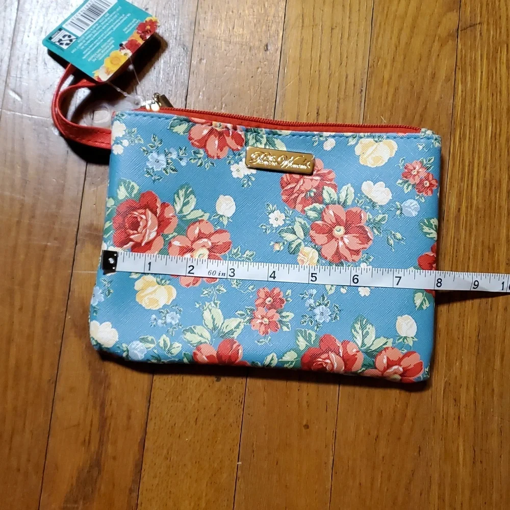 The Pioneer Woman Vintage Floral Cosmetic Bag
